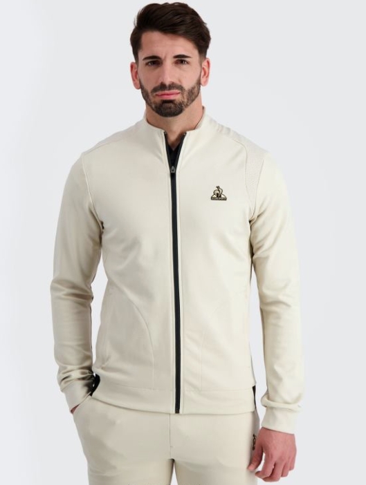 Η εμπειρία μου με το Le Coq Sportif: Αθλητικό στυλ και άνεση που κερδίζουν!