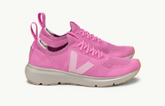 Οι VEJA Sneakers που έκλεψαν την καρδιά μου (και τα πόδια μου)