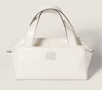 &Eta; &Epsilon;&mu;&pi;&epsilon;&iota;&rho;ί&alpha; &mu;&omicron;&upsilon; &mu;&epsilon; &tau;&omicron; &Mu;ά&rho;&kappa;&alpha; Miu Miu: &Pi;&omicron;&lambda;&upsilon;&tau;έ&lambda;&epsilon;&iota;&alpha;, &Sigma;&tau;&upsilon;&lambda; &kappa;&alpha;&iota; &Mu;&omicron;&nu;&alpha;&delta;&iota;&kappa;ή &Alpha;ί&sigma;&theta;&eta;&sigma;&eta;!